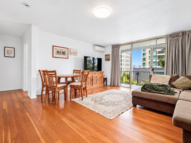 Apartment for sale in Kangaroo Point, Greater Brisbane