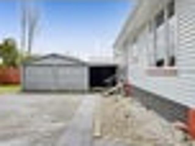 House for sale in Stratford, Stratford District