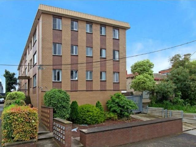 Granny Flat for rent in Brunswick, Melbourne