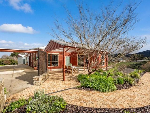 House for sale in Summertown, South Australia