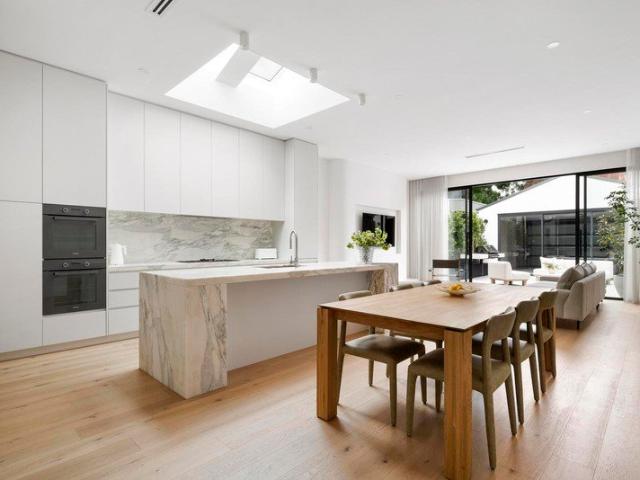 House for sale in Caulfield North, Melbourne