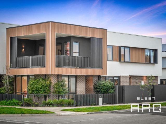 House for sale in Woodlea, Melbourne