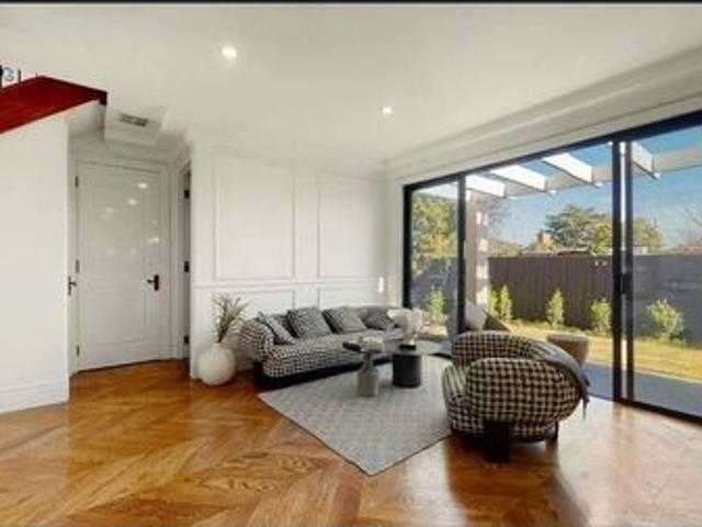 Townhouse for rent in Mount Waverley, Melbourne