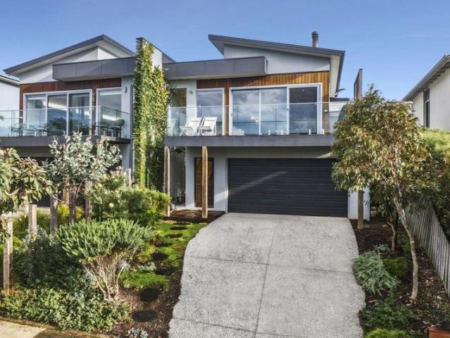 Townhouse for sale in Torquay, Victoria
