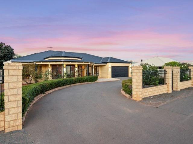 House for sale in Somerville, Kalgoorlie