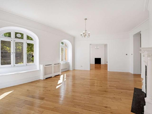 Apartment for rent in Royal Borough of Kensington and Chelsea, Greater London