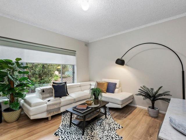 Apartment for sale in Seaton, Adelaide