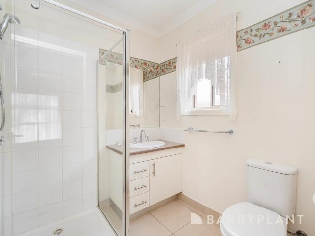 House for sale in Thoroughbred Park, Melbourne