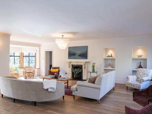 House for rent in London Borough of Merton, Raynes Park