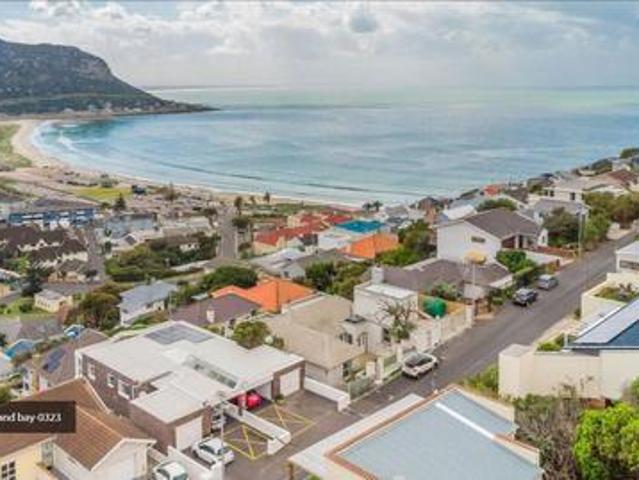 Apartment for sale in Fish Hoek, Western Cape