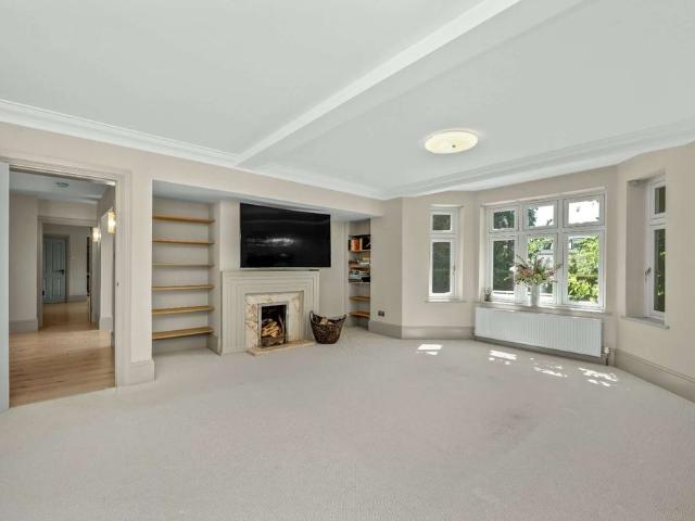 House for rent in Blackhills, Surrey
