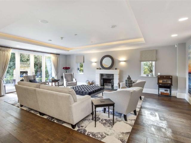 House for rent in Stoke D'Abernon, Blackhills
