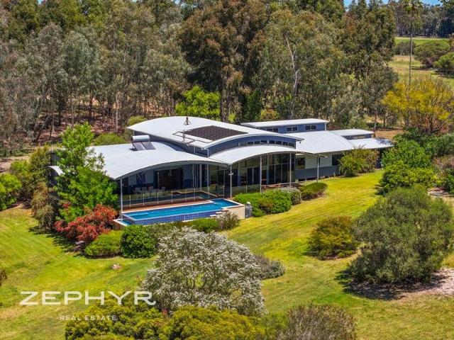Cottage for sale in Boyanup, Western Australia