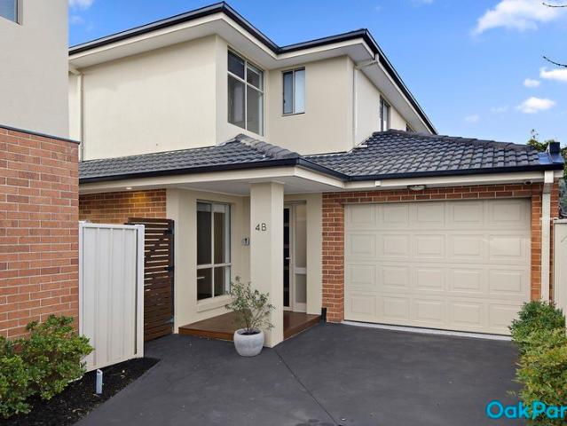 Townhouse for sale in Camerons Creek, Victoria