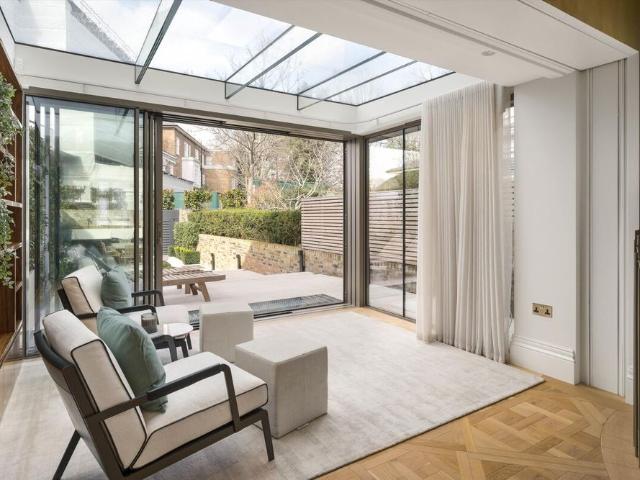 House for rent in Brompton, Greater London