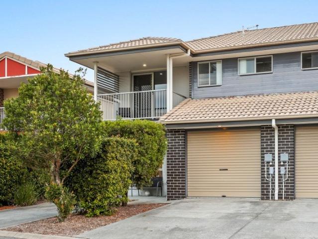 Townhouse for sale in Fernbrook, Queensland