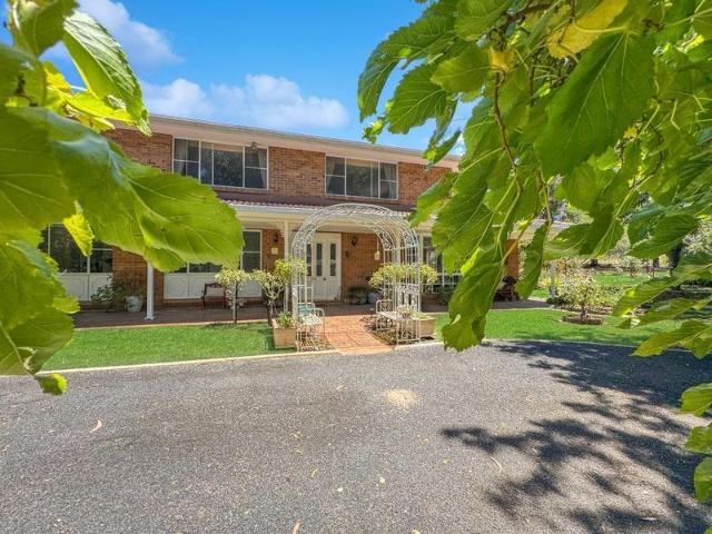 House And Land for sale in Uralla