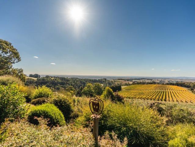 Cottage for sale in Nashdale, Cabonne Council