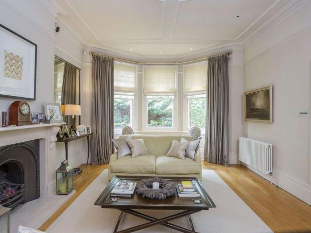 House for rent in Mortlake, Greater London