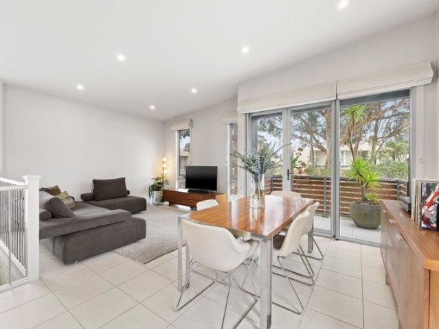 Townhouse for sale in Camerons Creek, Victoria