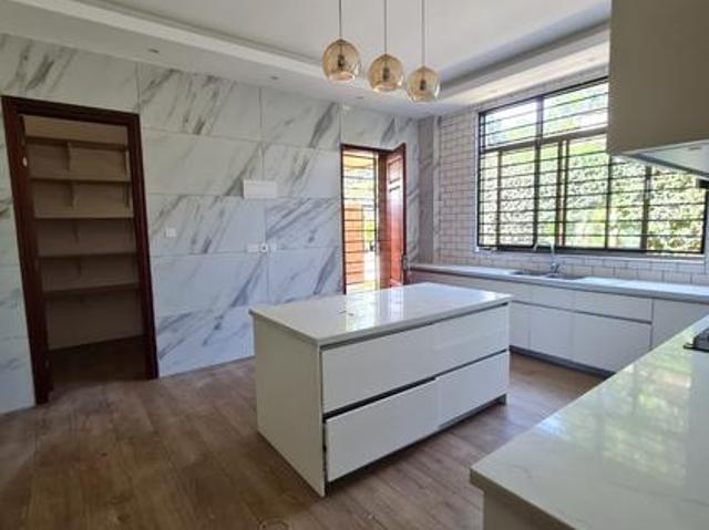House for rent in Westlands, Roslynn
