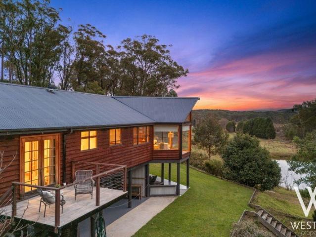 Cottage for sale in Little Hartley, New South Wales