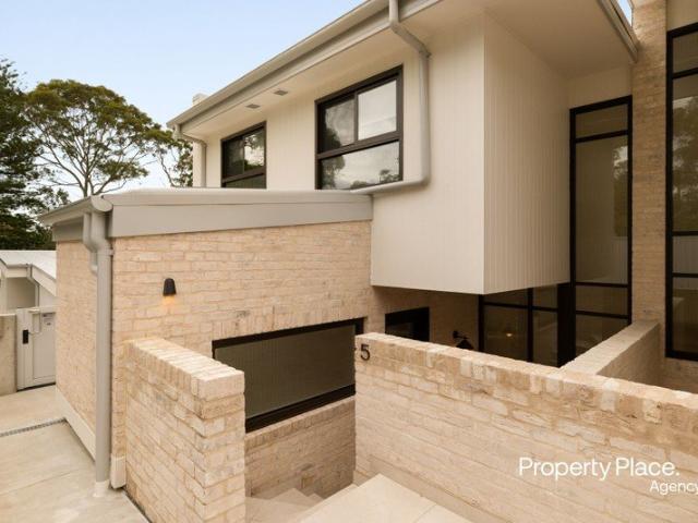 Townhouse for rent in Sutherland, New South Wales