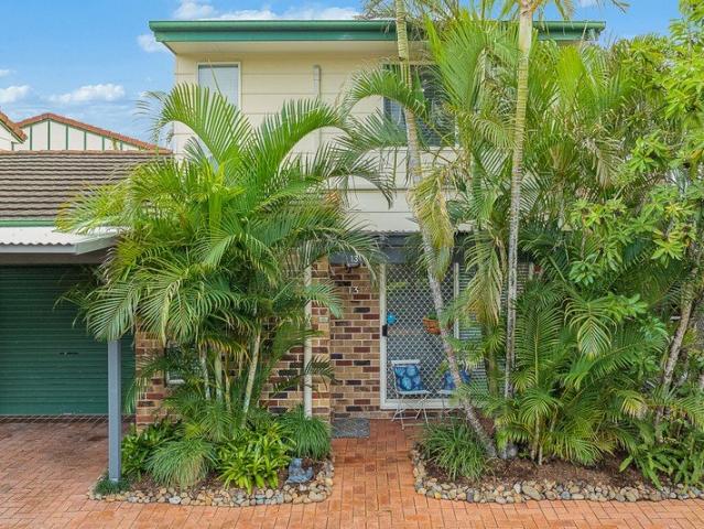Townhouse for sale in Toombul, Queensland