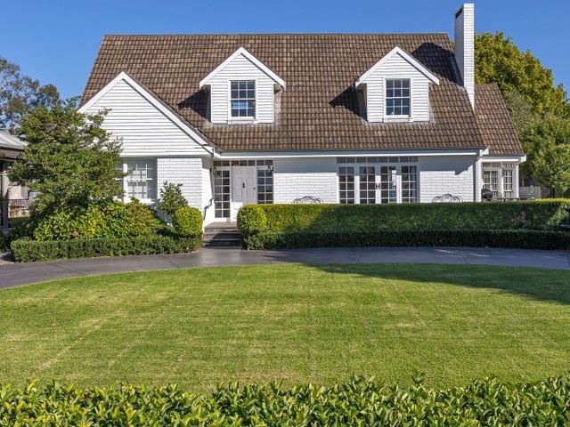 House for sale in Lake Albert, Wagga Wagga City Council