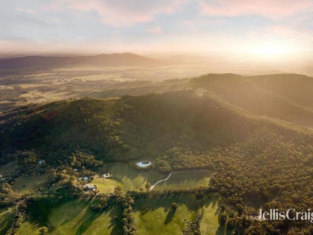 Cottage for sale in Moonambel, Victoria