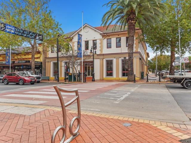 Retail for sale in Piallamore, New South Wales