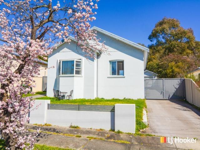 Flat for sale in Lithgow, New South Wales