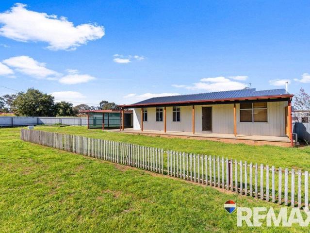House for sale in Junee North, Junee