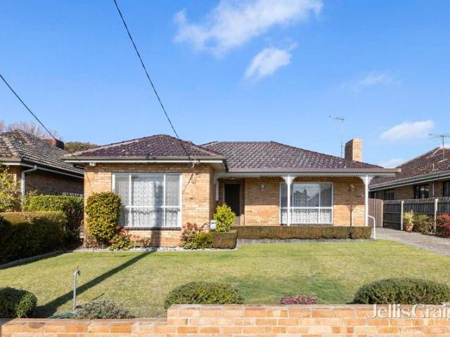 House for sale in Bentleigh East