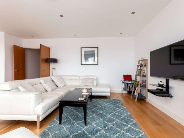 Apartment for rent in Comely Bank, Craigleith