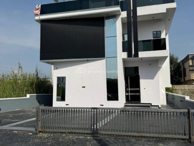 Detached duplex for sale in Eti Osa, Lagos