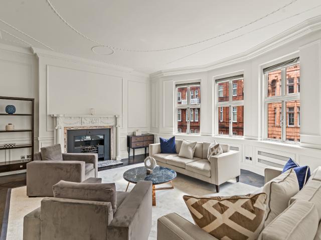 Apartment for rent in Mayfair, Greater London