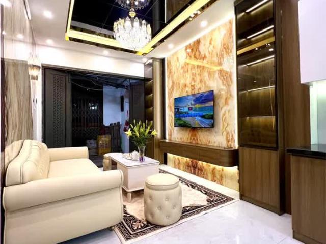 Nhà mặt phố bán tại Hoàn Kiếm, Hà Nội
