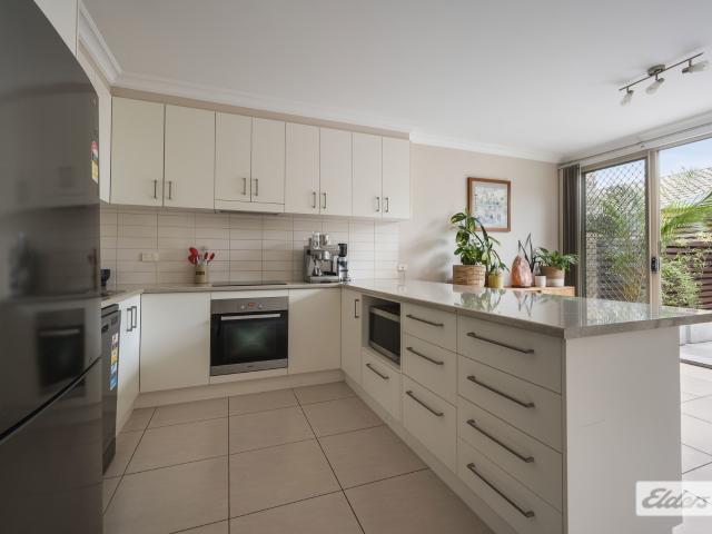 Townhouse for sale in Wodonga, Victoria