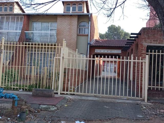 Apartment for sale in Bloemfontein, Free State