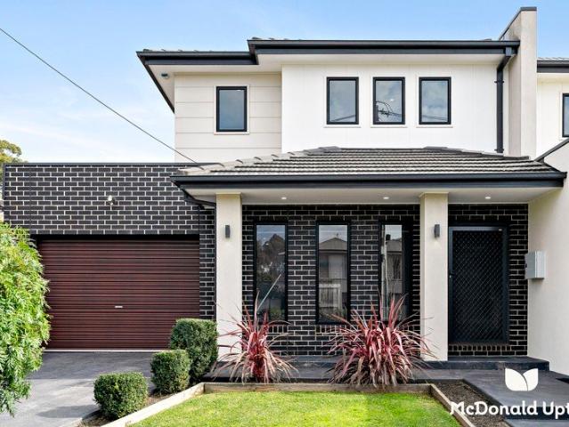 Townhouse for sale in Camerons Creek, Victoria