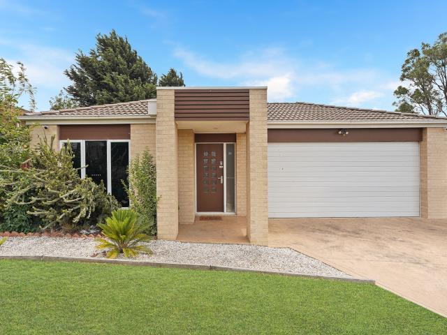 House for sale in Hampton Park, Melbourne