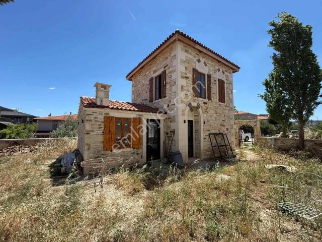 Foça, İzmir içerisinde satılık Villa