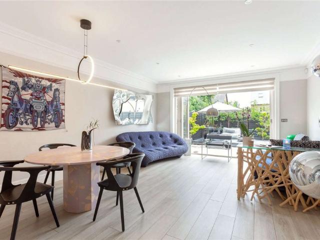 Townhouse for rent in Henley-on-Thames, Berrick Salome