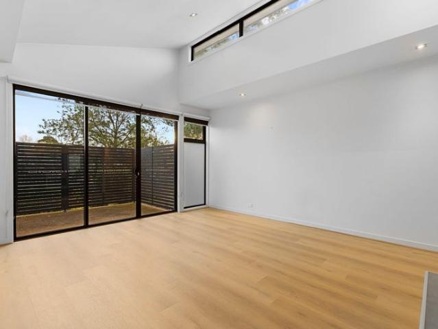 Townhouse for rent in Camerons Creek, Victoria