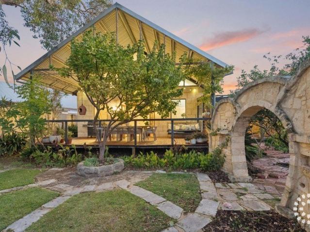 House for sale in Hamilton Hill, City of Cockburn
