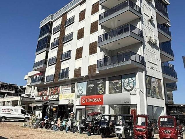 Kum, Finike içerisinde satılık mülk