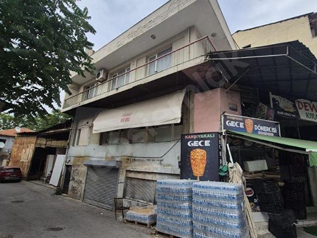 Karşiyaka, İzmir içerisinde satılık Bina