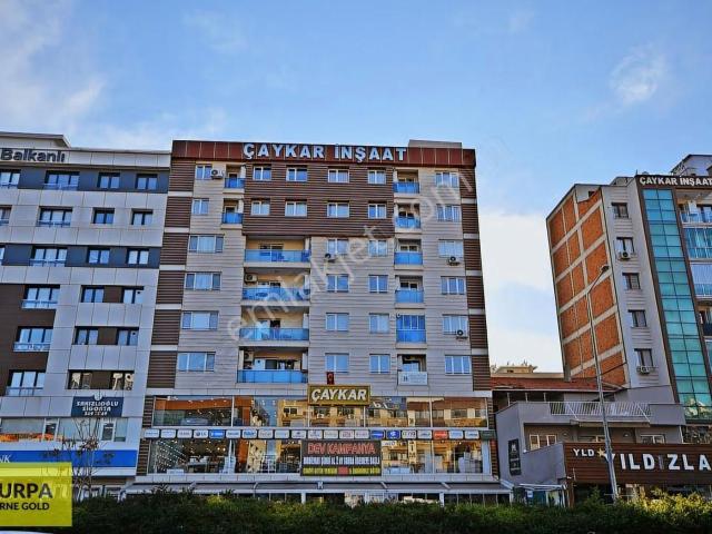 Karşiyaka, İzmir içerisinde kiralık mülk