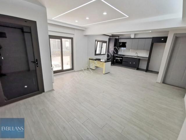 Karşiyaka, İzmir içerisinde satılık mülk